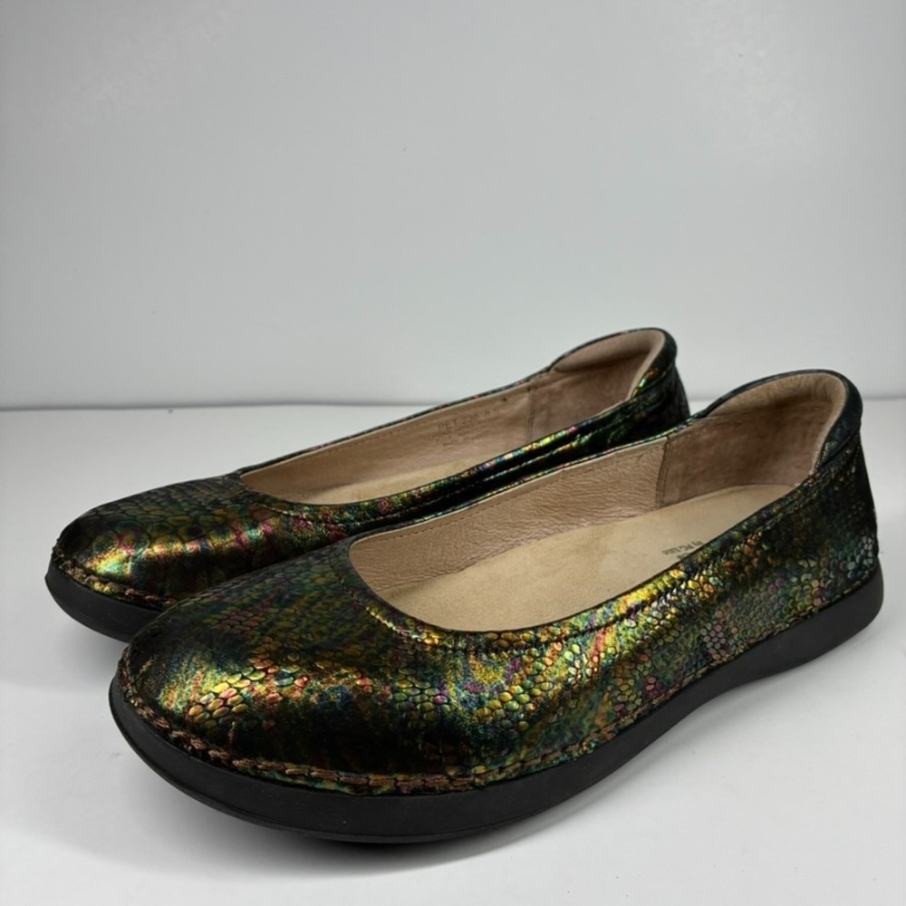Alegria Petal Women's US 8.5 Iridescent Metallic Snake Ballet Flat Shoes PET-238